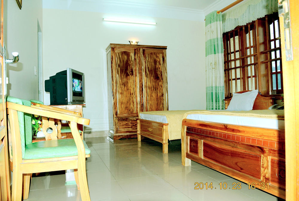Hoang Ngoc Hotel Dong Khe Sau Buitenkant foto