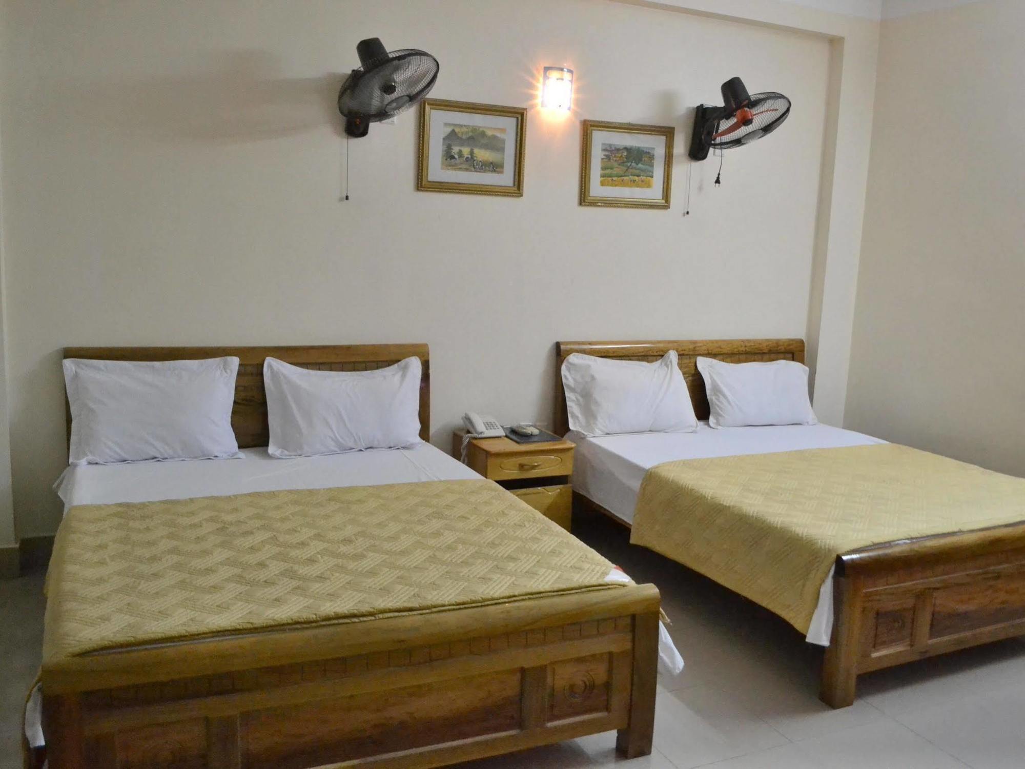 Hoang Ngoc Hotel Dong Khe Sau Buitenkant foto