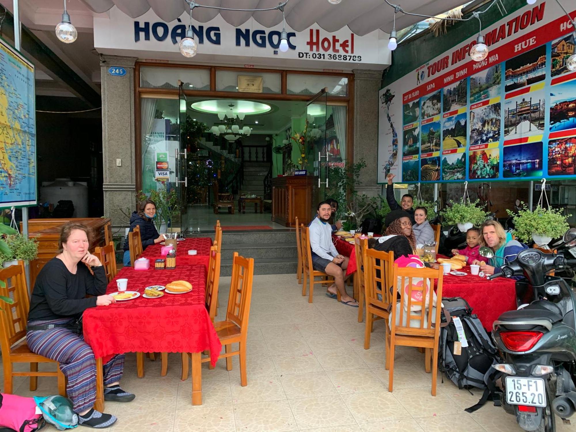 Hoang Ngoc Hotel Dong Khe Sau Buitenkant foto